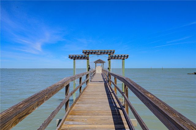620 S Fulton Beach 708, Rockport, TX 78382