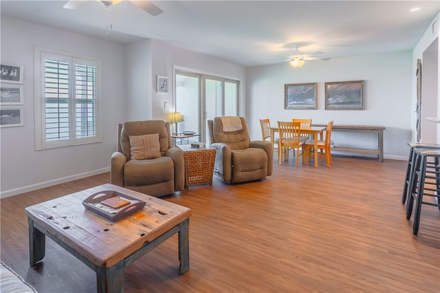 620 S Fulton Beach 708, Rockport, TX 78382