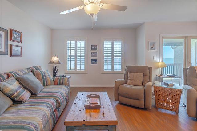 620 S Fulton Beach 708, Rockport, TX 78382