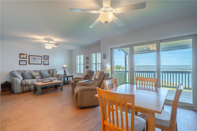 620 S Fulton Beach 708, Rockport, TX 78382