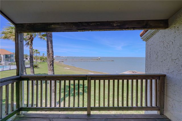 620 S Fulton Beach 708, Rockport, TX 78382