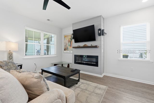 2708 Bluestem Dr, Beaufort, SC 29902