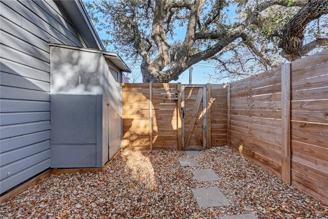 119 N Avenue A Ave N, Aransas Pass, TX 78336