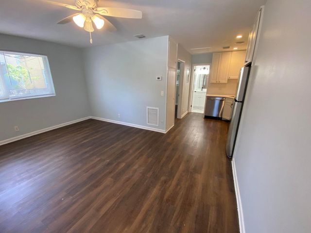 338 Walton Boulevard 4, West Palm Beach, FL 33405