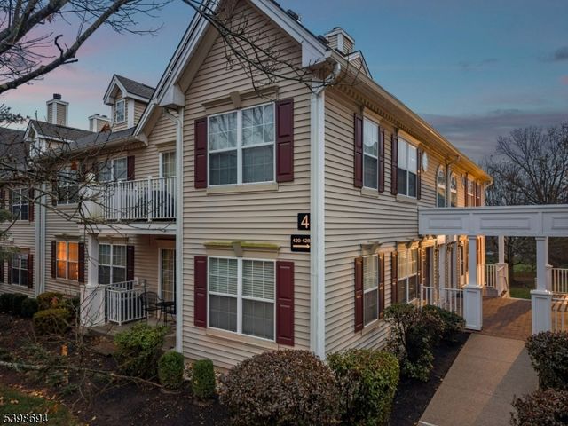 420 Azalea Ter 420, Branchburg Twp., NJ 08876