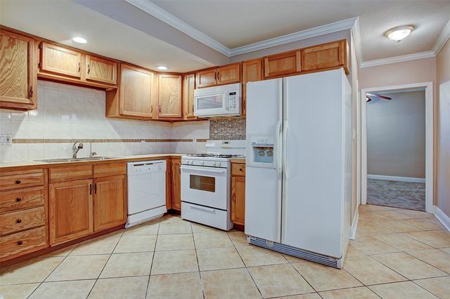 315 W Saulnier Street A, Houston, TX 77019