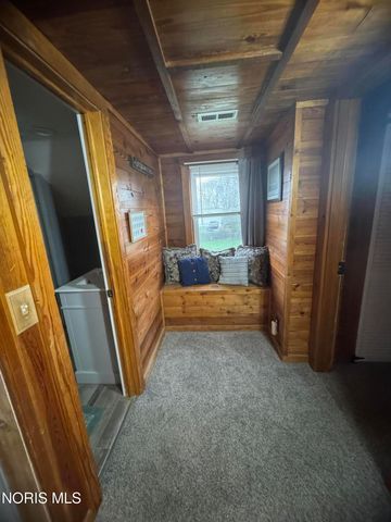 24521 Maple Street, Stony Ridge, OH 43463