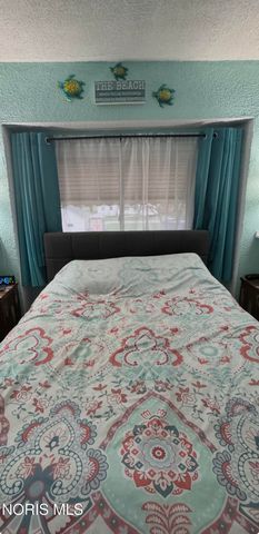 24521 Maple Street, Stony Ridge, OH 43463