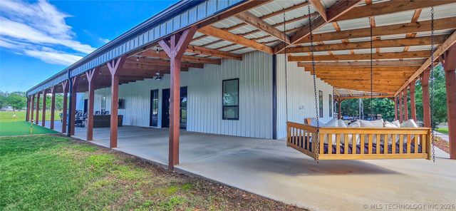 418529 E 1110 Road, Checotah, OK 74426