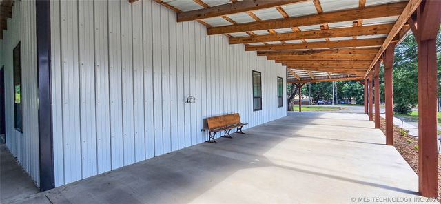 418529 E 1110 Road, Checotah, OK 74426