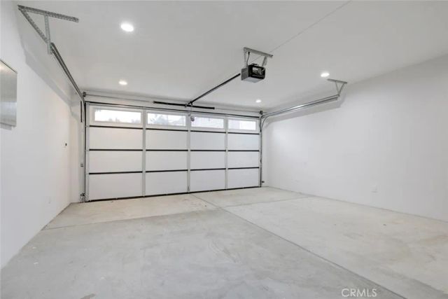 14955 Hartsook, Sherman Oaks, CA 91403