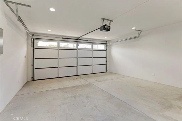 14955 Hartsook, Sherman Oaks, CA 91403