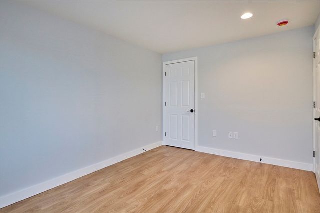 76 Railroad Ave 1, Salisbury, MA 01952