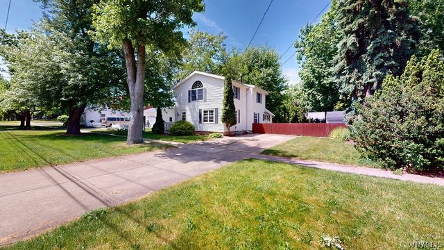 225 North 4th Street, Lewiston, NY 14092