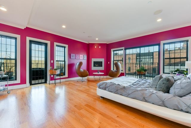 350 W Broadway 10, Boston, MA 02127