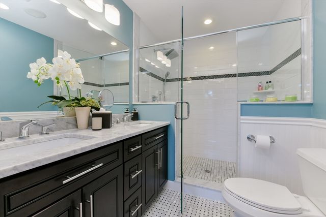 350 W Broadway 10, Boston, MA 02127