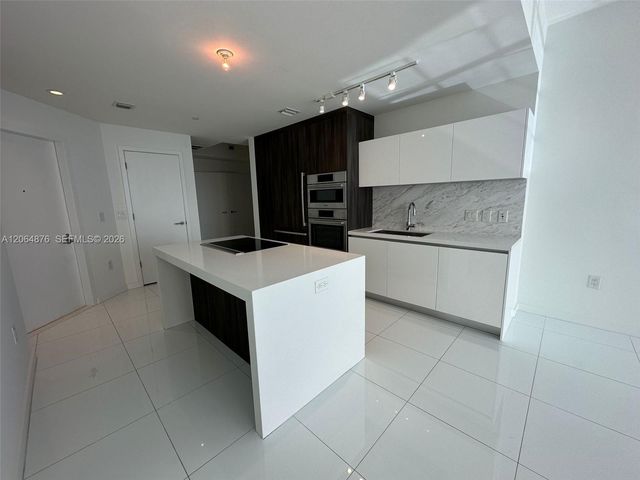851 NE 1st Avenue 4006, Miami, FL 33132