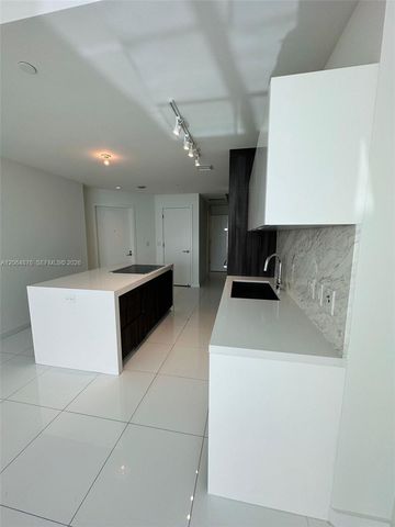 851 NE 1st Avenue 4006, Miami, FL 33132