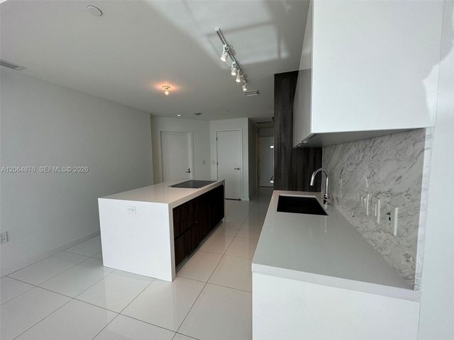 851 NE 1st Avenue 4006, Miami, FL 33132