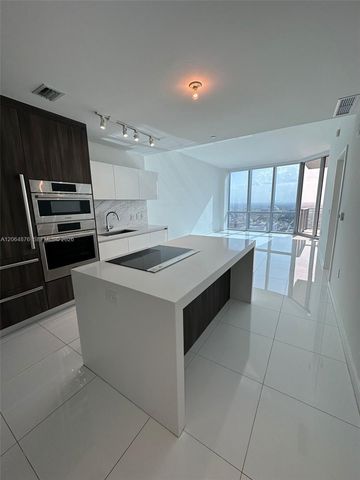 851 NE 1st Avenue 4006, Miami, FL 33132