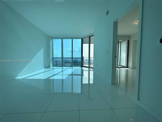 851 NE 1st Avenue 4006, Miami, FL 33132