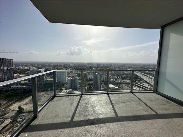 851 NE 1st Avenue 4006, Miami, FL 33132