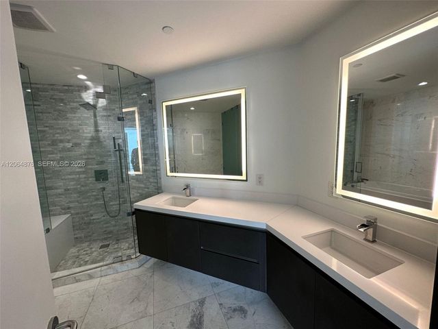 851 NE 1st Avenue 4006, Miami, FL 33132