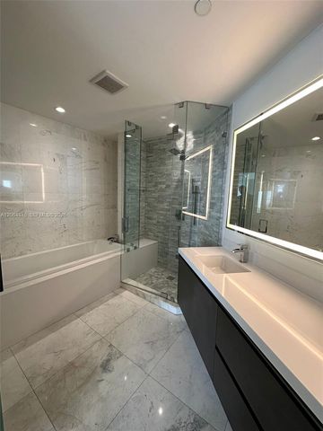 851 NE 1st Avenue 4006, Miami, FL 33132