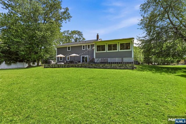 469 White Birch Drive, River Vale, NJ 07675