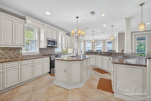 1106 Oyster Bay Dr, Milton, FL 32583