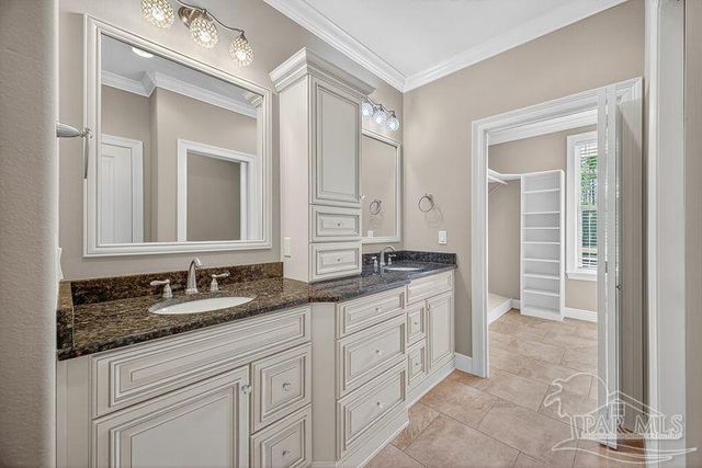 1106 Oyster Bay Dr, Milton, FL 32583