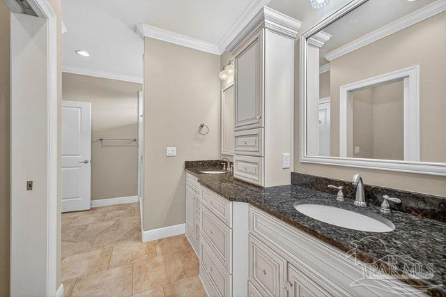 1106 Oyster Bay Dr, Milton, FL 32583