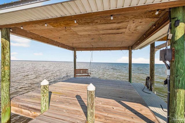 1106 Oyster Bay Dr, Milton, FL 32583