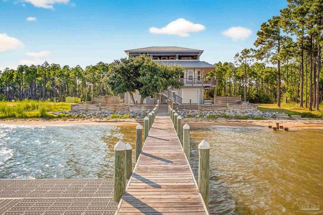 1106 Oyster Bay Dr, Milton, FL 32583