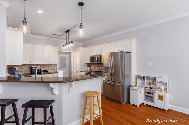 298 Spring Creek Drive, Nacogdoches, TX 75965