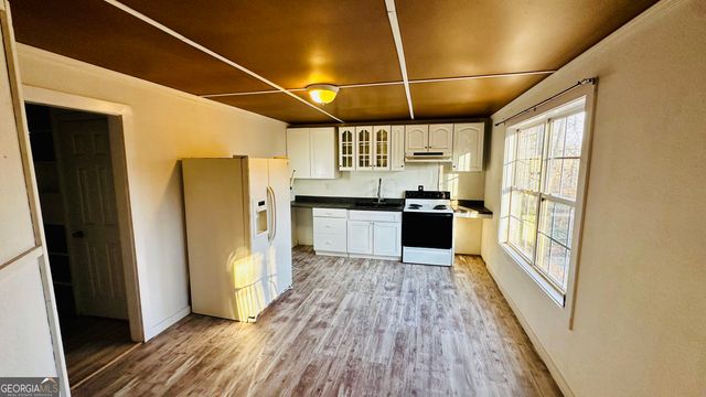 6600 Crystal Cove Trail, Gainesville, GA 30506