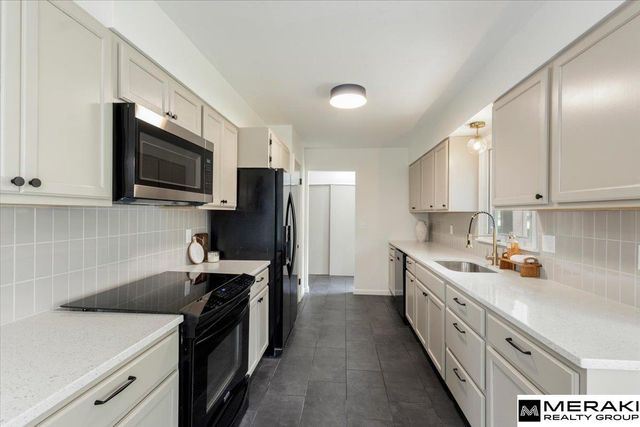 3414 S 108th Street, Omaha, NE 68144