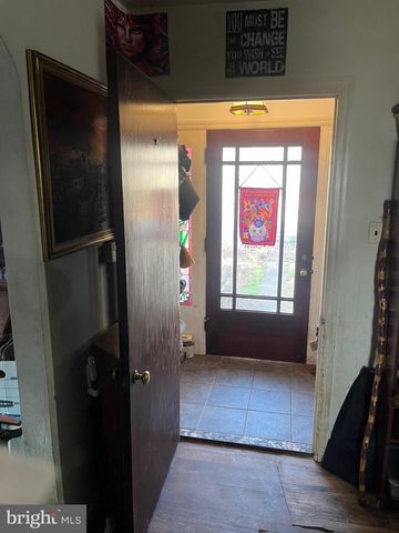 805 ROCK HILL RD, Quakertown, PA 18951