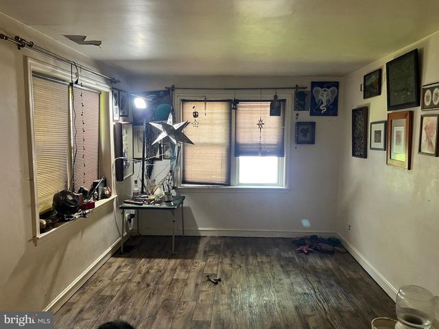805 ROCK HILL RD, Quakertown, PA 18951