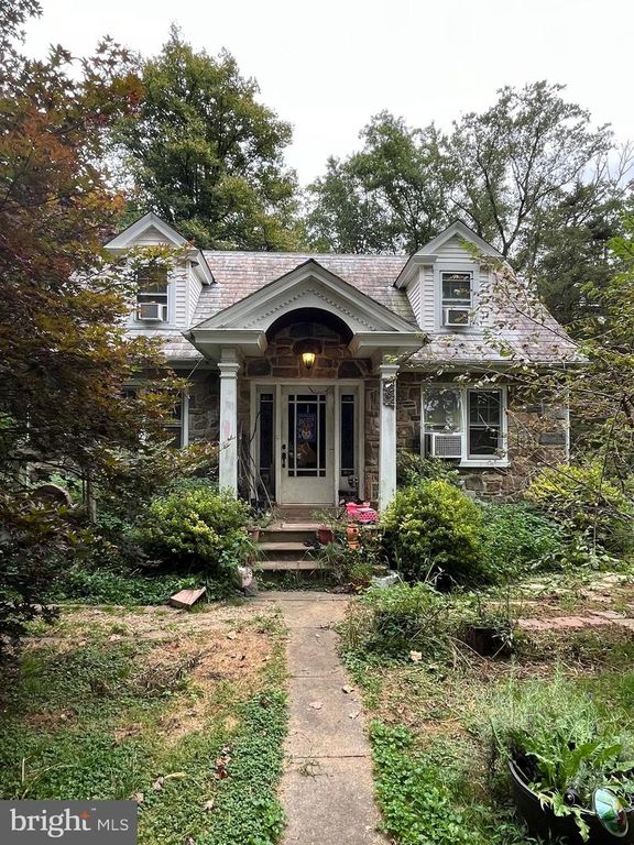 805 ROCK HILL RD, Quakertown, PA 18951