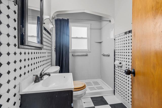 2105 E Johnson Street, Madison, WI 53704