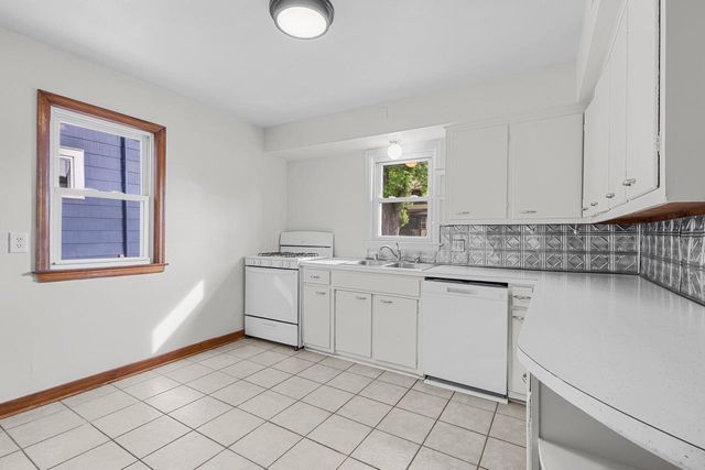 2105 E Johnson Street, Madison, WI 53704