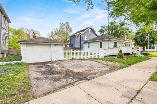 2105 E Johnson Street, Madison, WI 53704