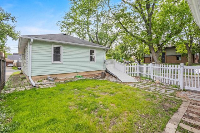 2105 E Johnson Street, Madison, WI 53704