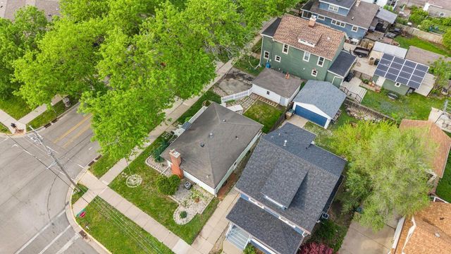 2105 E Johnson Street, Madison, WI 53704