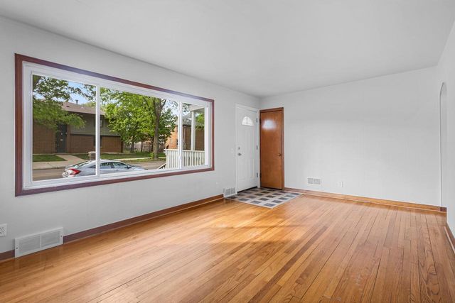 2105 E Johnson Street, Madison, WI 53704