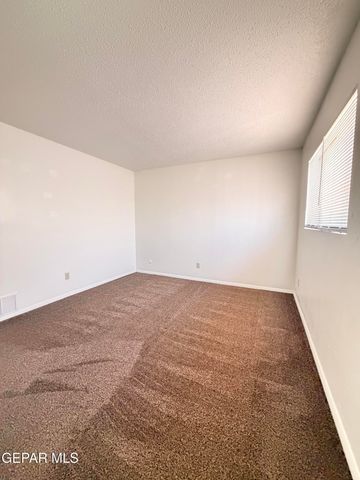 3911 Moonlight Avenue, El Paso, TX 79904