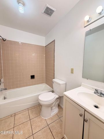 3911 Moonlight Avenue, El Paso, TX 79904
