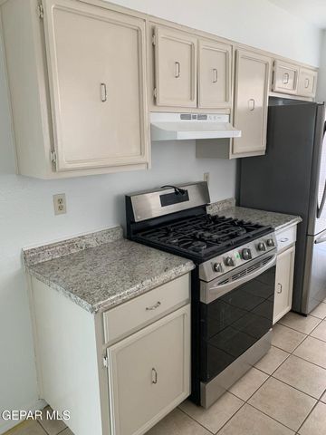 3911 Moonlight Avenue, El Paso, TX 79904