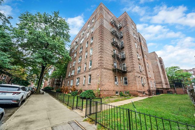 35-40 75th Street 1B, Jackson Heights, NY 11372